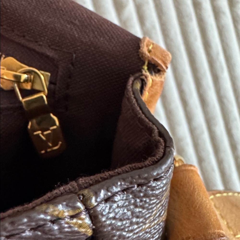 Beautiful vintage Menilmontant Louis Vuitton - Picture 10 of 11